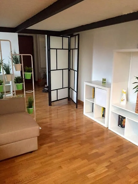 V12 Design Apartments Milano 0*,  Italia