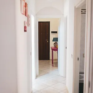 casa-vacanze-la-rosa-delletna.sicilyhotelsitaly.net/