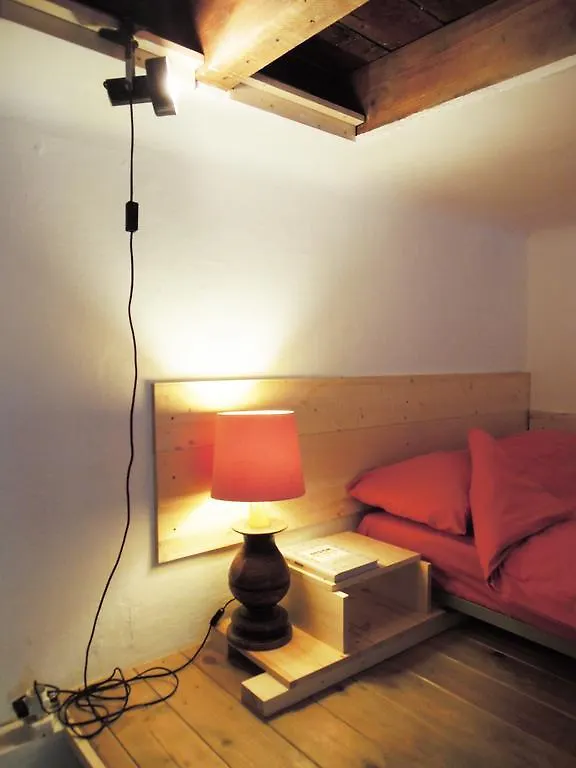 V12 Design Apartments Milan